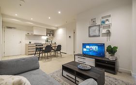 Brand New 2Br2Ba Caulfield Parkbalcony Poolgym